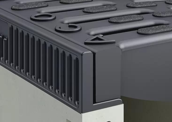 Kombinace kompozitní ochrany hran a roštu spolu s tělem žlabu vyrobeným z materiálu NEXITE® je nejudržitelnější variantou v rodině žlabů ACO DRAIN®.